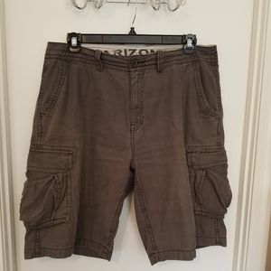 Men's Arizona cargo shorts. Size 36